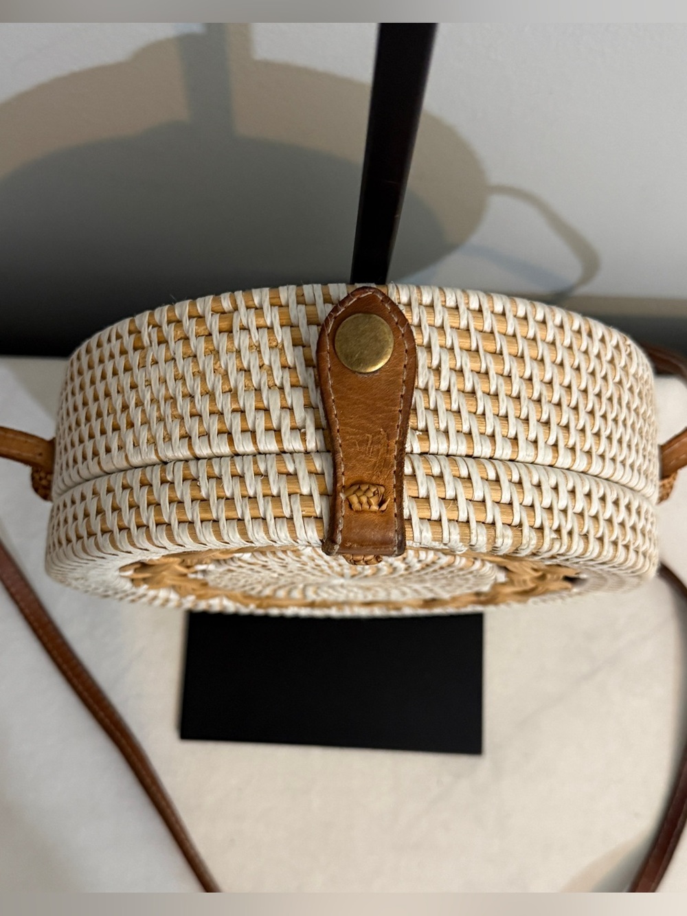 Round Rattan Crossbody Bag Woven Medallion Sunburst Boho Leather Strap - Picture 7 of 15